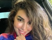 ياسمين صبرى فى صورة جديدة بتيشيرت نادى برشلونة 