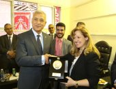 صور.. محافظ المنوفية يستقبل سفيرة البرتغال ويشهدان إحتفالية بإحدى المدارس