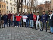 قارئ مصرى بأوكرانيا يشارك بصور مشجعى الأهلى والزمالك استعدادا للمباراة