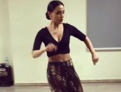 فيديو.. ميس حمدان تقدم رقصة "سالسا" ببراعة.. وتعلق: شوية فرفشة 