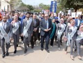 رئيس جامعة المنصورة يدشن حملة "خليك إيجابى" لتحفيز الشباب على القيم الإيجابية بالمجتمع 