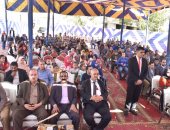 محافظ أسيوط يوزع الهدايا على الأطفال خلال احتفال جمعية المستثمرين بيوم اليتيم