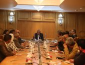 محافظ قنا يلتقى رئيس لجنة الصحة بالمجلس القومى لحقوق الانسان