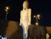 صور.. وزير الآثار يزيح الستار عن تمثال رمسيس الثانى بسوهاج بعد إعادة ترميمه