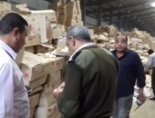 ضبط 200 طن بسكويت خاص بالمدارس منتهى الصلاحية فى مخزن بالخانكة