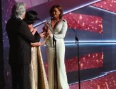 كارول سماحة تحصد جائزة أفضل مطربة لبنانية فى حفل موريكس دور