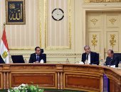 صور.. رئيس الوزراء يتابع ضبط الأسعار والتحضير للجنة العليا المصرية العراقية 