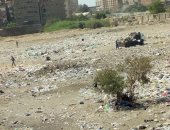 شكوى من تراكم القمامة بأرض فضاء بشارع فاروق يونس بمدينة النور الزاوية الحمراء 