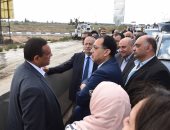 صور.. رئيس الوزراء يتفقد مشروع بشائر الخير 4 فى البحيرة