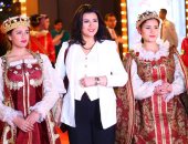 منى الشاذلى وصبرى فواز وأشرف عبد الغفور فى العرض الخاص لمسرحية "الملك لير"