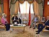 محافظ بورسعيد يستقبل ممثلى المتابعة الميدانية لمنظومة الشكاوى بالوزراء