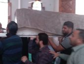 وصول جثمان محمود الجندى إلى مسجد عبد الحكم بأبو المطامير لأداء صلاة الجنازة