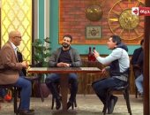شاهد.. حكايات محمد بركات وسيد معوض مع "الشيشة" على "قهوة أشرف"