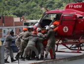 صور.. البرازيل تدفع بطائرات لإنتشال ضحايا ومصابى كارثة انهيار مبنيين بريو دى جانيرو