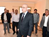 صور.. وزير الإسكان يشدد على تفعيل الضبطية القضائية لوحدات الإسكان الاجتماعى