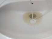 صور.. شكاوى من تغير لون مياه الشرب بدمياط