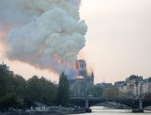 بث مباشر.. حريق كاتدرائية نوتردام فى باريس