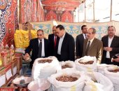 محافظ الشرقية يتفقد معارض أهلا رمضان ويشدد على رقابة الأسواق وضبط الأسعار  