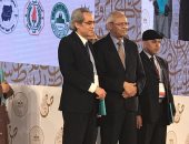 أستاذ بـ"دار علوم المنيا" يفوز بأكبر جائزة فى اللغة العربية عالميًا