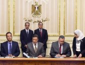 رئيس الوزراء يشهد توقيع بروتوكولات بين "الصحة" ومجموعات طبية لتطوير التأمين الصحي