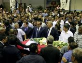 بعد انتحاره.. صدمة بين عائلة وأنصار رئيس بيرو السابق (صور)