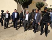 محافظ البحيرة يتفقد لجان الاستفتاء على التعديلات الدستورية