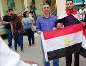 طوابير من الناخبين أمام لجان عين شمس وعزبة النخل للتصويت في الاستفتاء