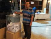 توافد مكثف للمصريين بالكويت للتصويت فى الاستفتاء على التعديلات الدستورية