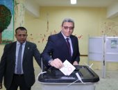 الأمين العام لمجلس النواب يدلى بصولته فى الاستفتاء على التعديلات الدستورية