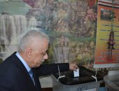 وزير التعليم يدلى بصوته فى الاستفتاء على تعديل الدستور بمدرسة المنيرة