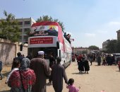 صور.. كرنفال انتخابى بـ"دار السلام".. أغانى وطنية وإقبال جماهيرى بالاستفتاء