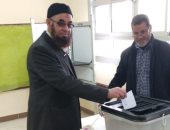 رئيس حزب النور يدلى بصوته فى مسقط رأسه بالبحيرة.. ويدعو لتأييد التعديلات