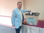 طارق يحيى يدلى بصوته فى الاستفتاء على التعديلات الدستورية