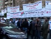 شاهد.. قناة العربية تكثف تغطيتها للاستفتاء وتبرز الإقبال الكثيف