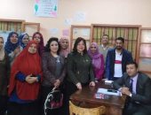 نائبات الشرقية يواصلن المرور على لجان الاستفتاء للاطمئنان على سير عملها
