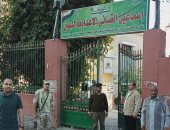 صور.. انتشار أمنى مكثف بمحيط اللجان الانتخابية بأسيوط 