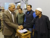 محافظ المنوفية يتفقد عدد من لجان الاستفتاء على الدستور بالباجور وأشمون