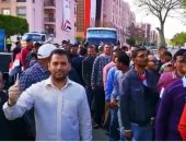 صور.. طلاب المدارس يهتفون: انزل شارك خليك إيجابى أمام لجنة بفيصل