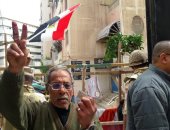 فيديو.. صور.. هتافات تحيا مصر من أمام لجان الاستفتاء بالإسكندرية 