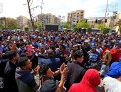 "المفرقعات" تتسلم اللجان لفحصها استعدادا لليوم الثانى فى مارثون الاستفتاء