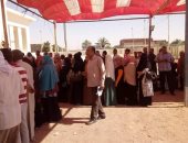 قارئ يشارك بصور للإقبال الكثيف للناخبين بلجان مدينة باريس بالوادى الجديد