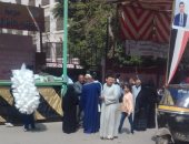 صور.. كبار السن بالوراق يعطون دروسا فى الوطنية بالمشاركة فى الاستفتاء