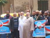 صور.. ياسر برهامي يدلى بصوته فى الاستفتاء على الدستور بالإسكندرية