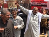 فيديو وصور.. احتفالات المواطنين باللتصويت على الدستور  بالمرج