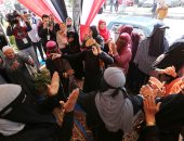 فيديو وصور.. رقص وإقبال ملحوظ بلجان التجمع فى أول أيام الاستفتاء على الدستور