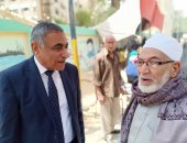 الدالى وغريب نائبا البدرشين يشاركان المواطنين أمام لجان الاستفتاء.. صور