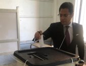 خالد أبو بكر يدلى بصوته فى الاستفتاء على التعديلات الدستورية.. صور