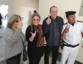 فيديو وصور.. صابرين تدلى بصوتها فى الاستفتاء وتؤكد: نعم للاستقرار وتحيا مصر