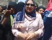 فيديو.. مسيرة بالمزمار البلدى للمشاركة فى الاستفتاء للنائبة سحر صدقى بقنا