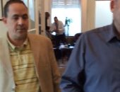 عادل يشارك الجالية المصرية ببلجيكا فى الاستفتاء